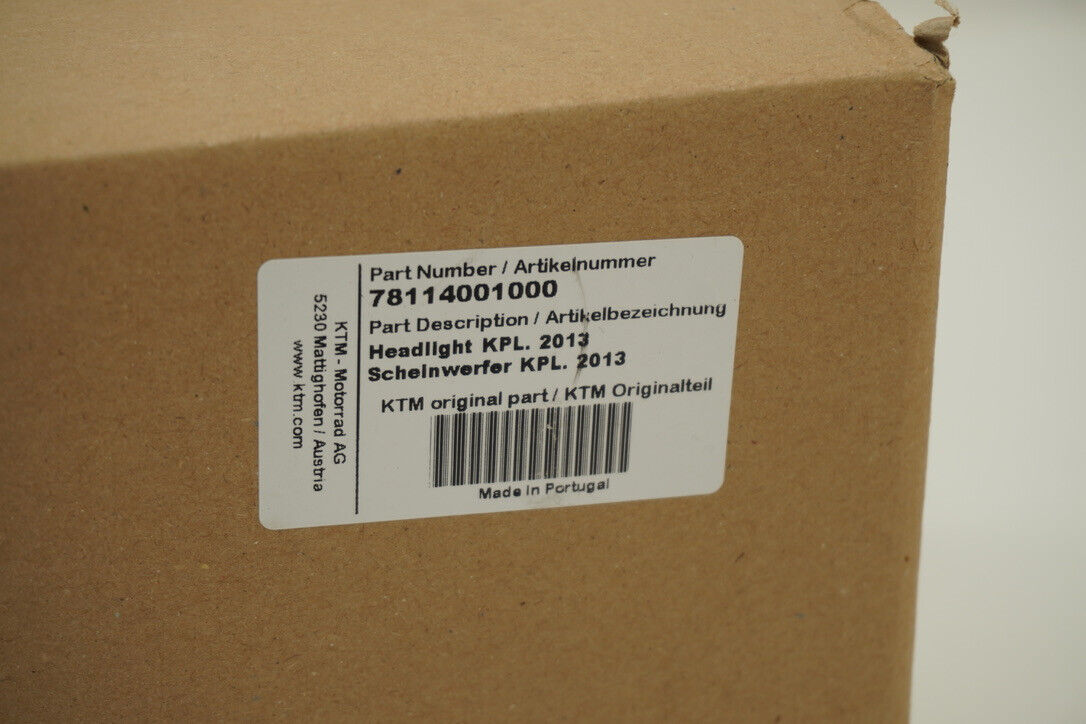 6428941