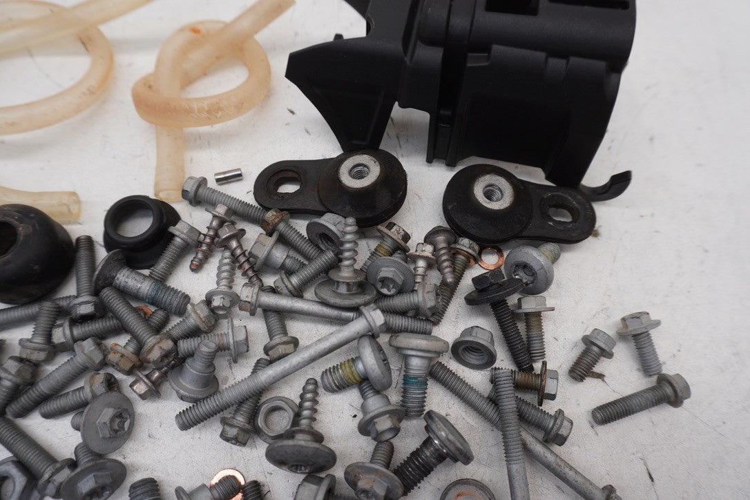 8902545