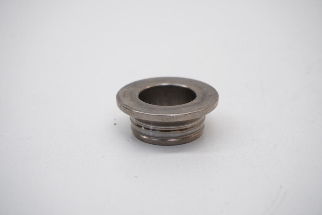 5697642