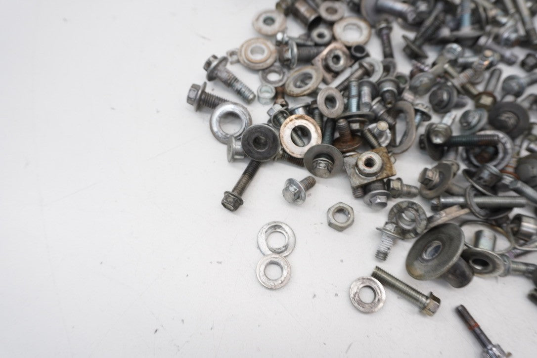 9016225