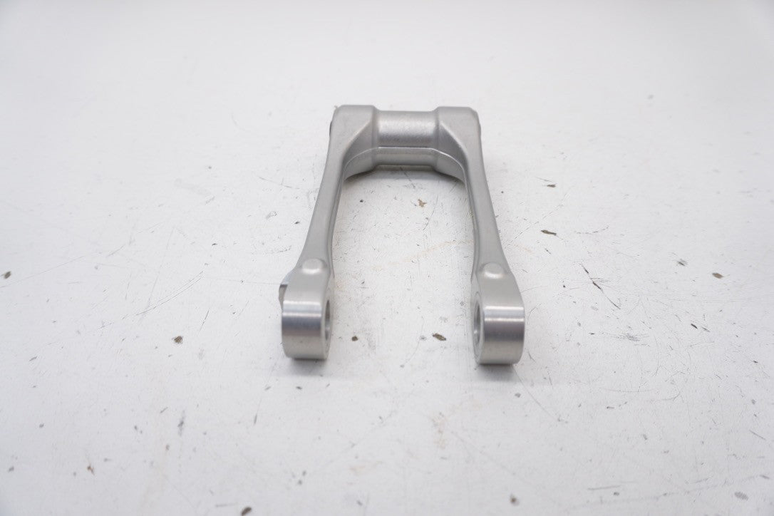 9056079