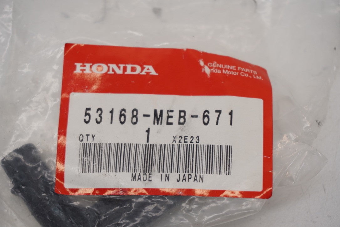 8960444