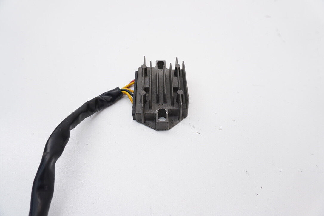 4963908