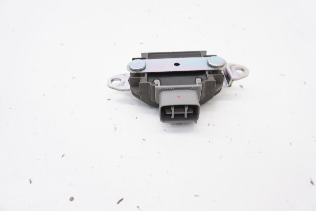 9051423