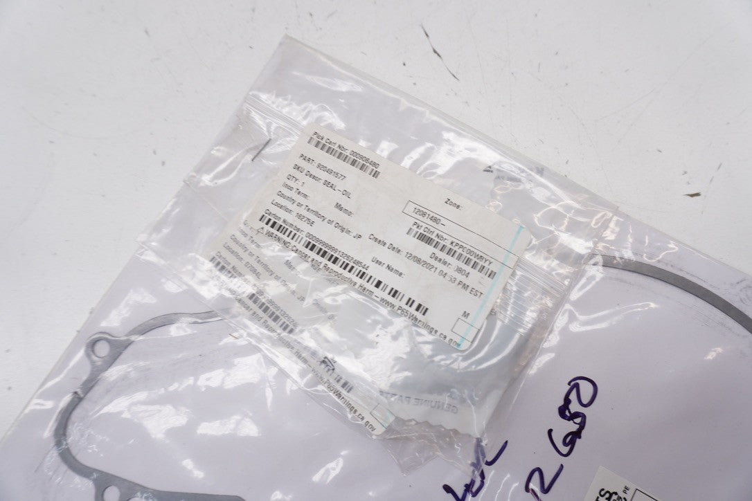 7875646