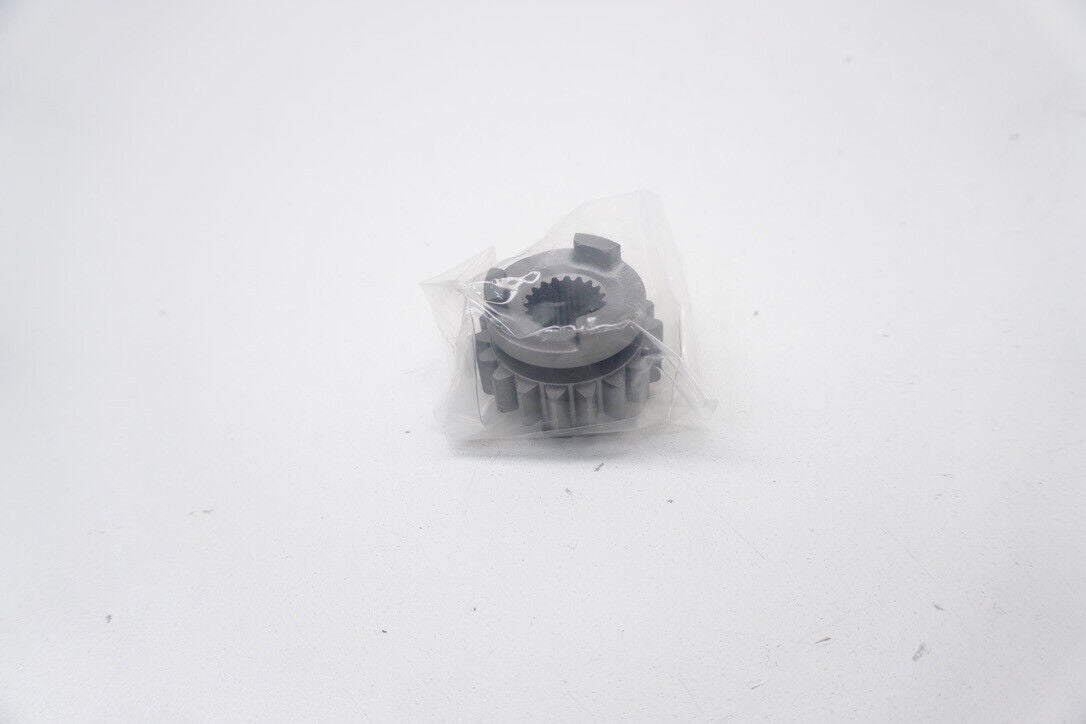 5008853
