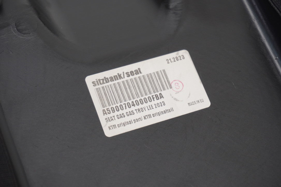 8507807