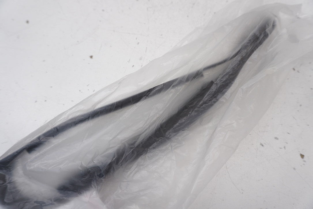 8960464