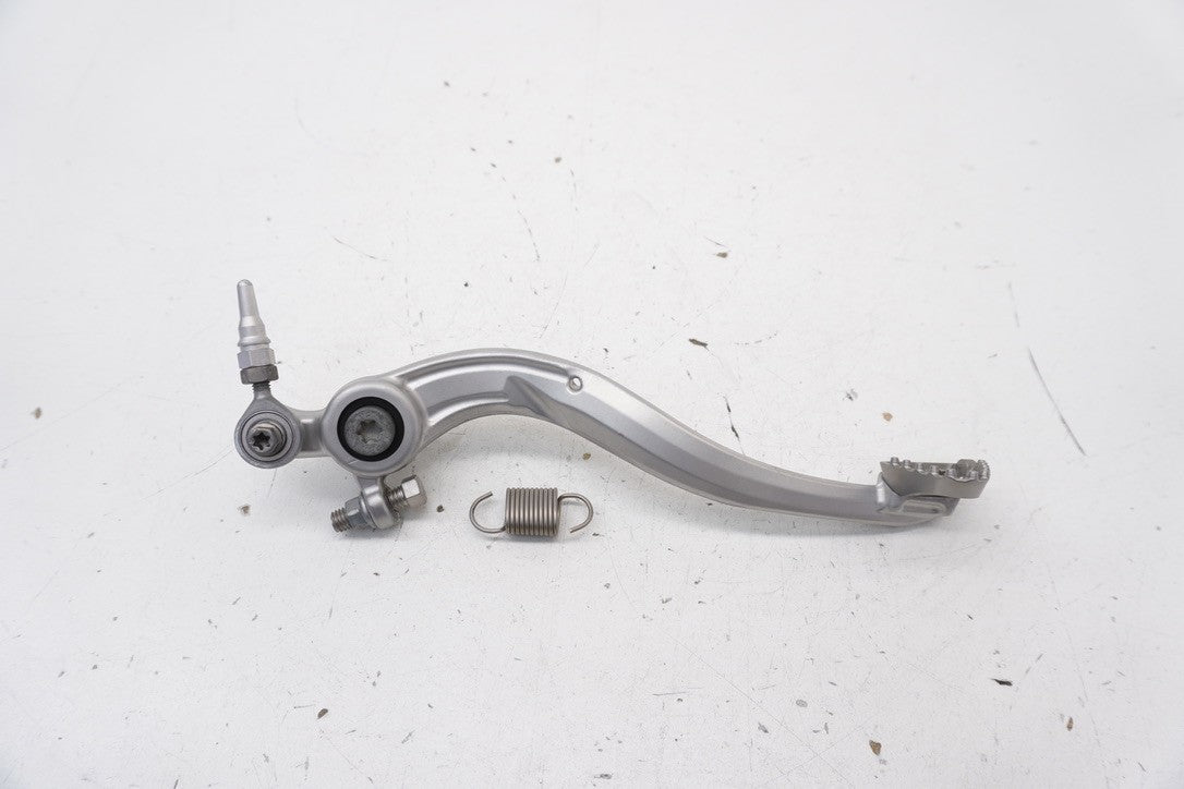 8853762