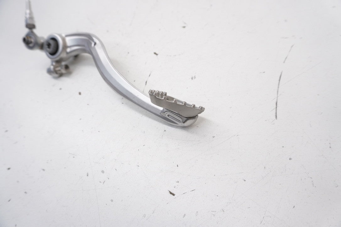 8679303