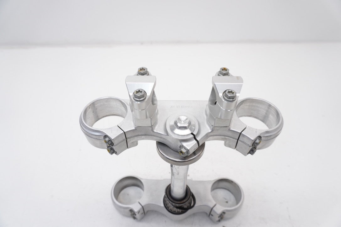 8661675