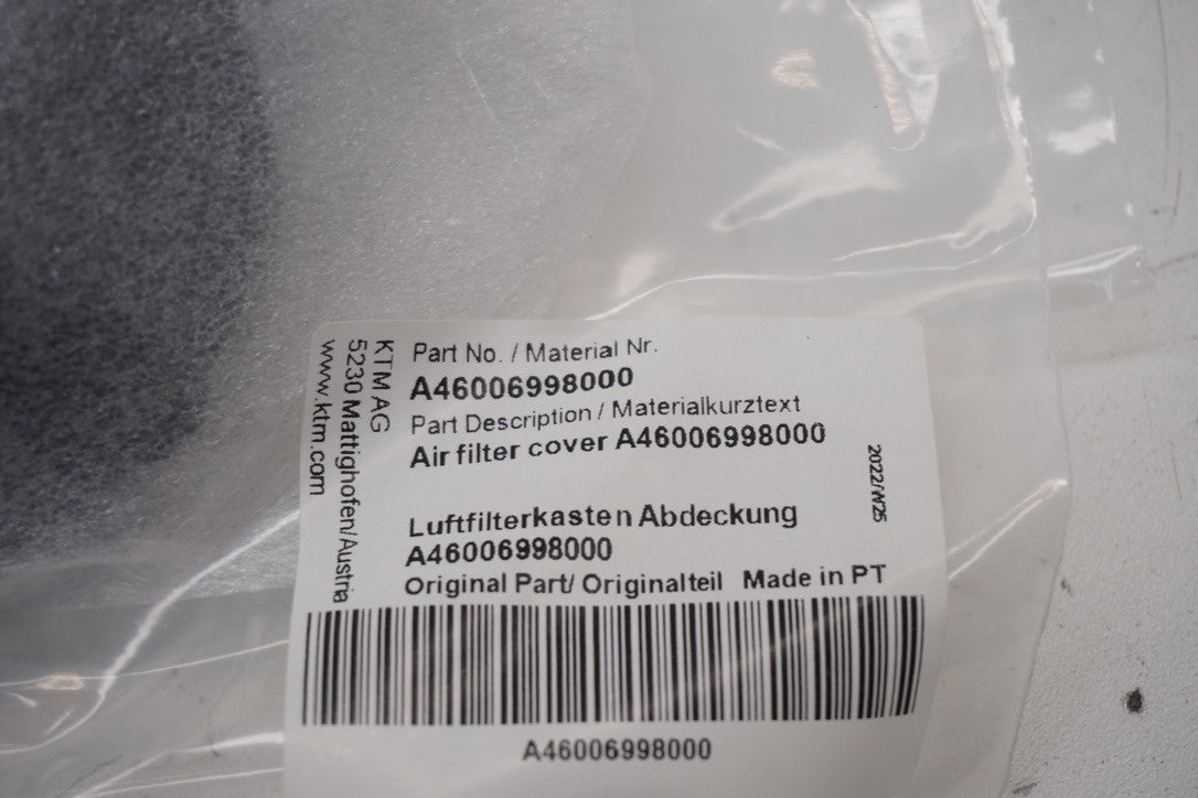 8650030