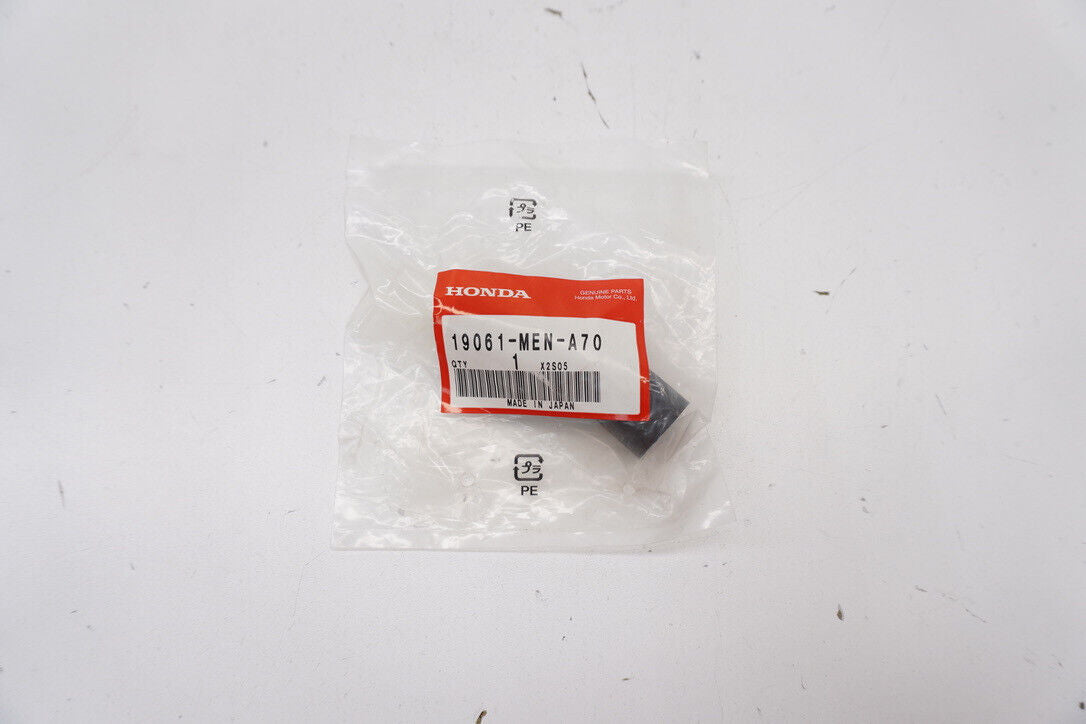 5814835