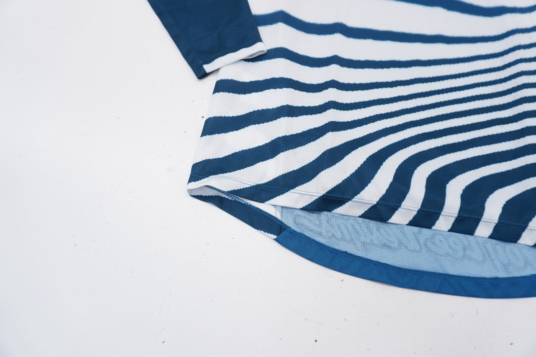 8878431