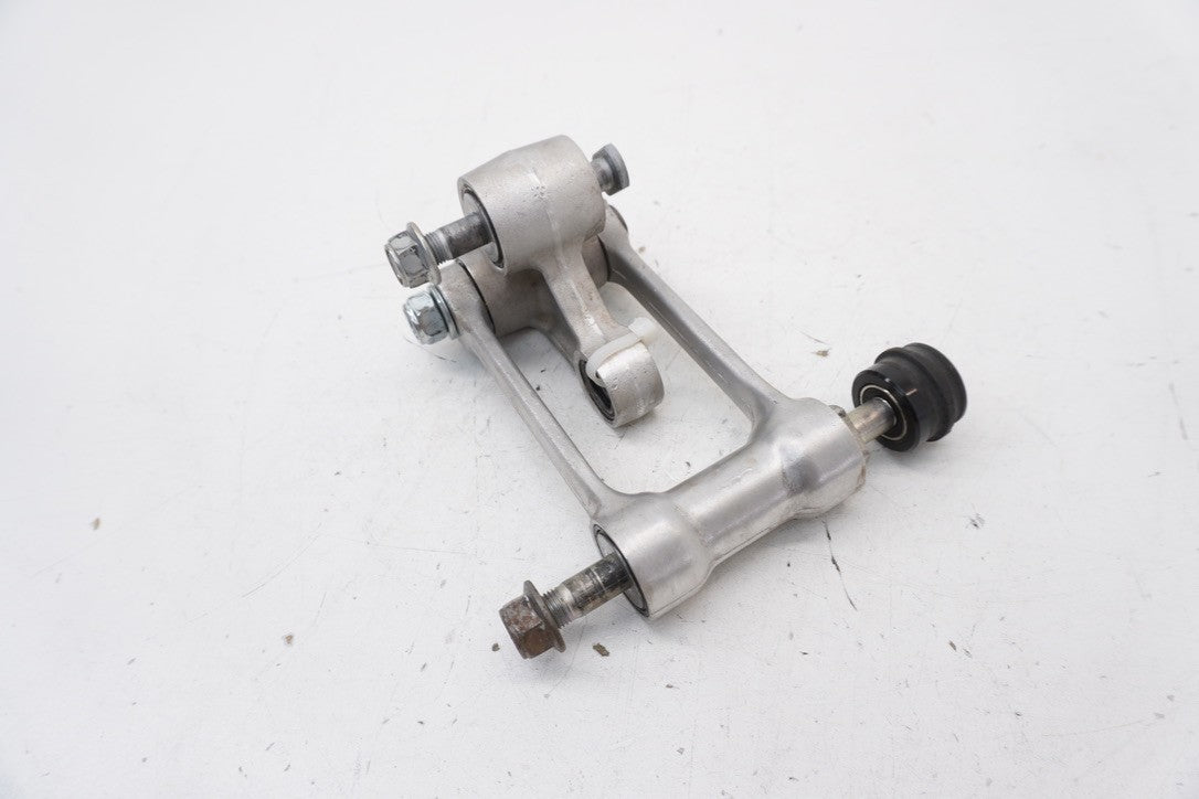 8775471