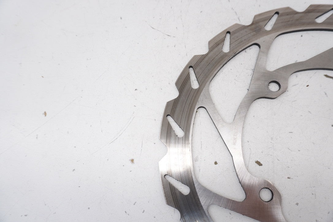 8873718