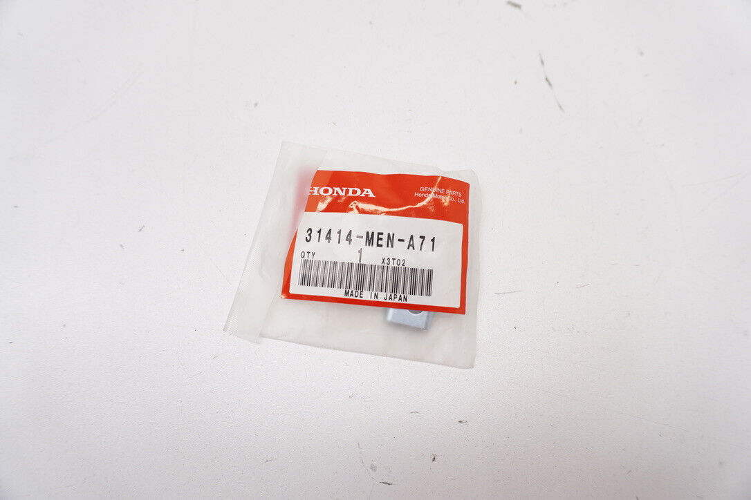 5008910